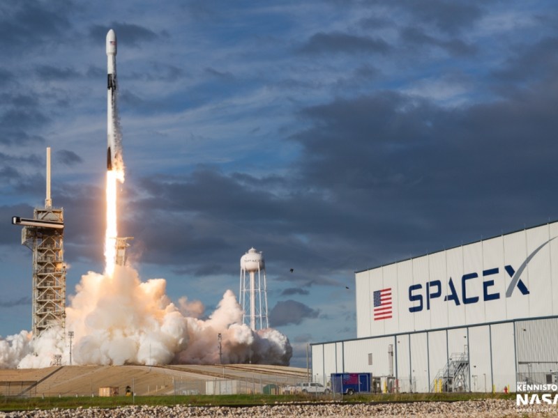 Space X – il lancio della nuova era&nbsp;spaziale